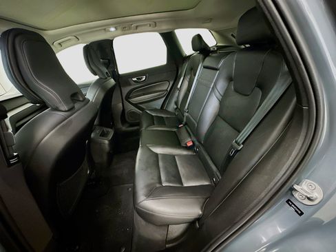 Used 2023 Volvo XC60 B5 Core w/ Climate Package image 30