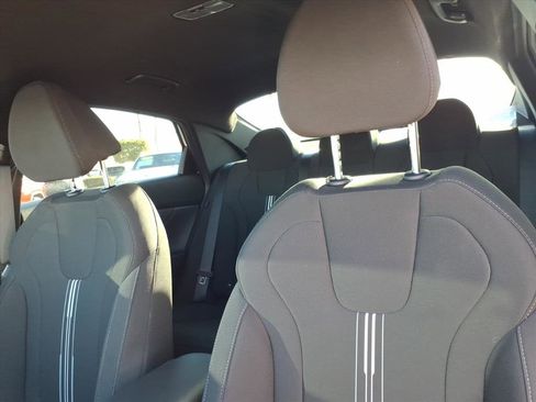 Certified 2025 Hyundai Elantra SEL image 14