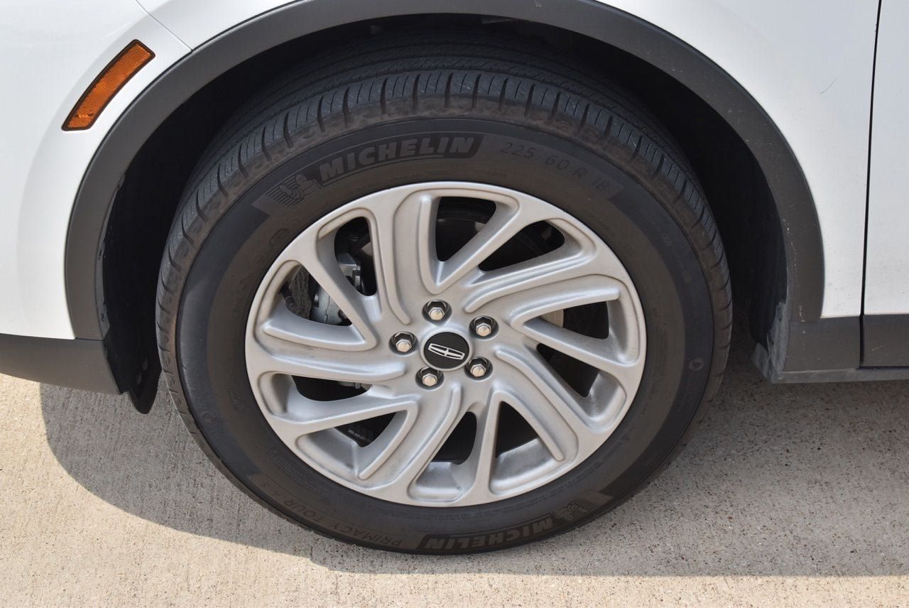 Used 2022 Lincoln Corsair FWD image 11
