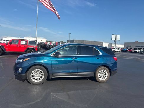 Used 2020 Chevrolet Equinox LT FWD image 2