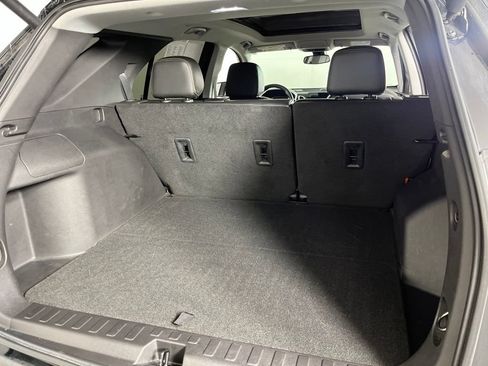 Certified 2023 Chevrolet Equinox Premier AWD/4WD image 21