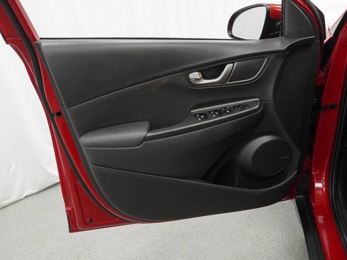 Used 2020 Hyundai Kona Ultimate w/ Cargo Package image 39