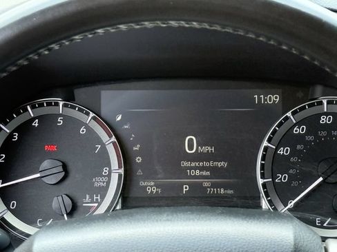 Certified 2024 Toyota Highlander XLE FWD image 15