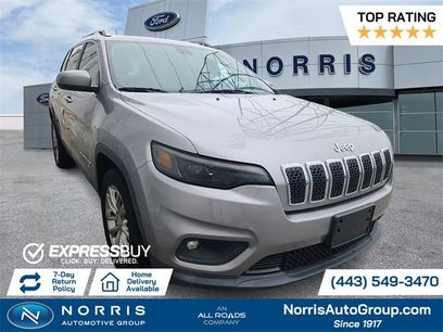 Used 2019 Jeep Cherokee Latitude w/ Popular Appearance Group