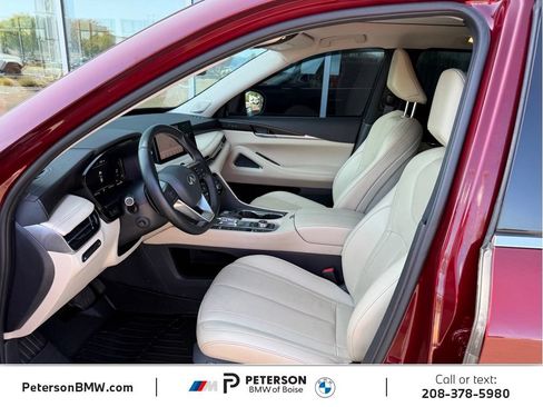 Used 2023 INFINITI QX60 Sensory w/ Cargo Package AWD/4WD image 13