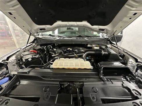 Certified 2021 Ford F150 XLT w/ Equipment Group 302A High image 26