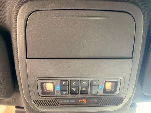 Used 2020 Ford Explorer Platinum w/ Premium Technology Package AWD/4WD image 28