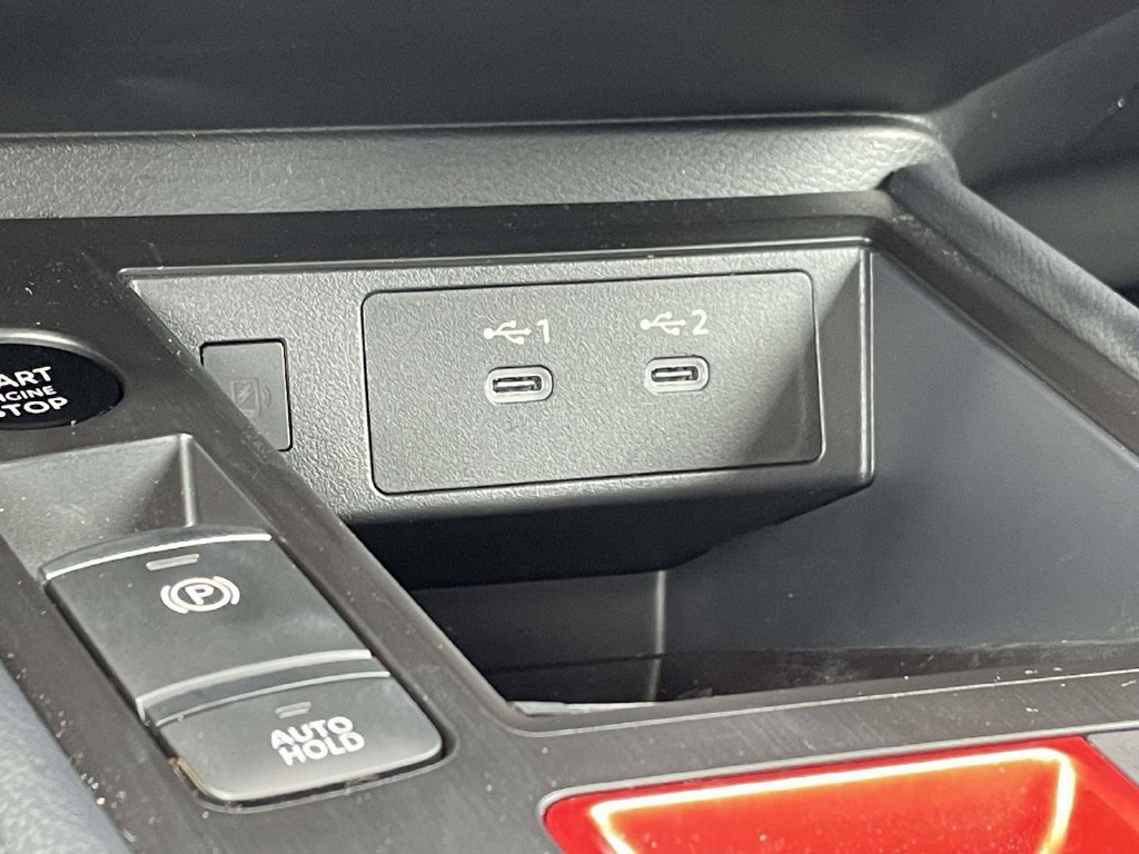 Used 2025 Nissan Kicks SR FWD image 15