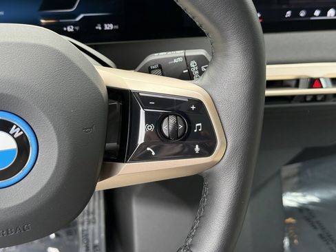 Used 2025 BMW iX xDrive50 w/ Convenience Package image 25