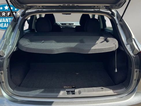 Used 2018 Nissan Rogue Sport S w/ S Appearance Package FWD image 20