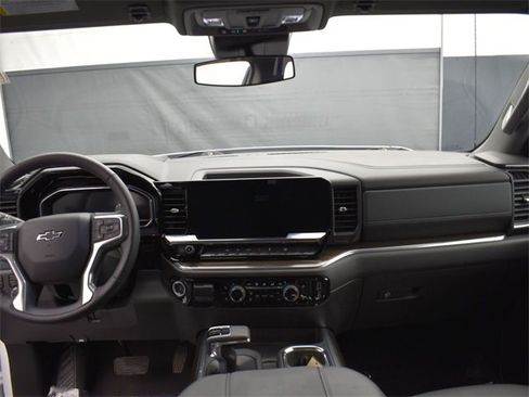 Used 2025 Chevrolet Silverado 1500 RST w/ Convenience Package II image 4