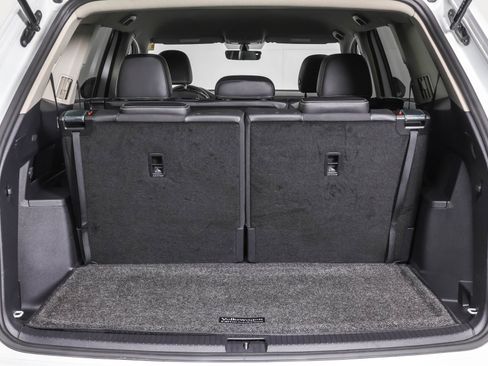 Certified 2023 Volkswagen Atlas SE image 40