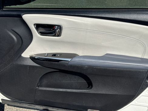 Used 2013 Toyota Avalon Limited image 14