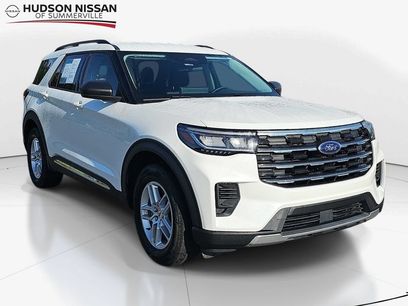 Used 2025 Ford Explorer Active