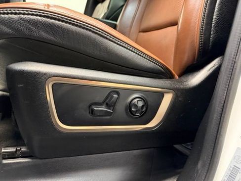 Used 2020 RAM 1500 Longhorn AWD/4WD image 14