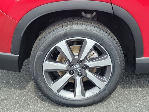 Certified 2024 Honda Pilot Elite image 6