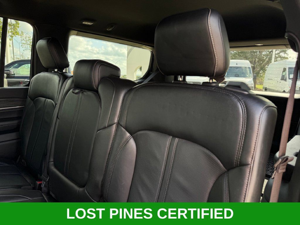 Used 2024 Jeep Wagoneer Series II w/ Flexible Seating Group RWD image 17