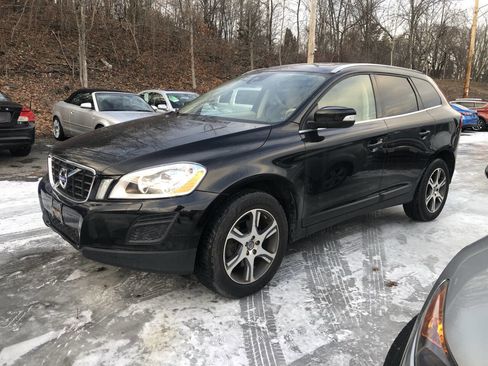 Used 2012 Volvo XC60 T6 image 2