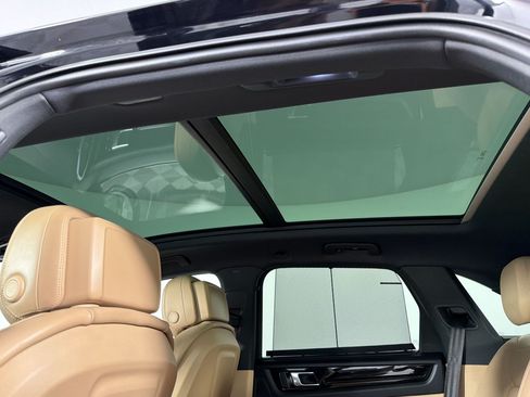 Certified 2023 Porsche Cayenne AWD/4WD image 24