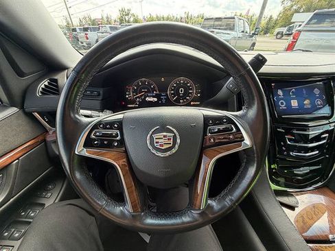 Used 2015 Cadillac Escalade ESV Luxury AWD/4WD image 32