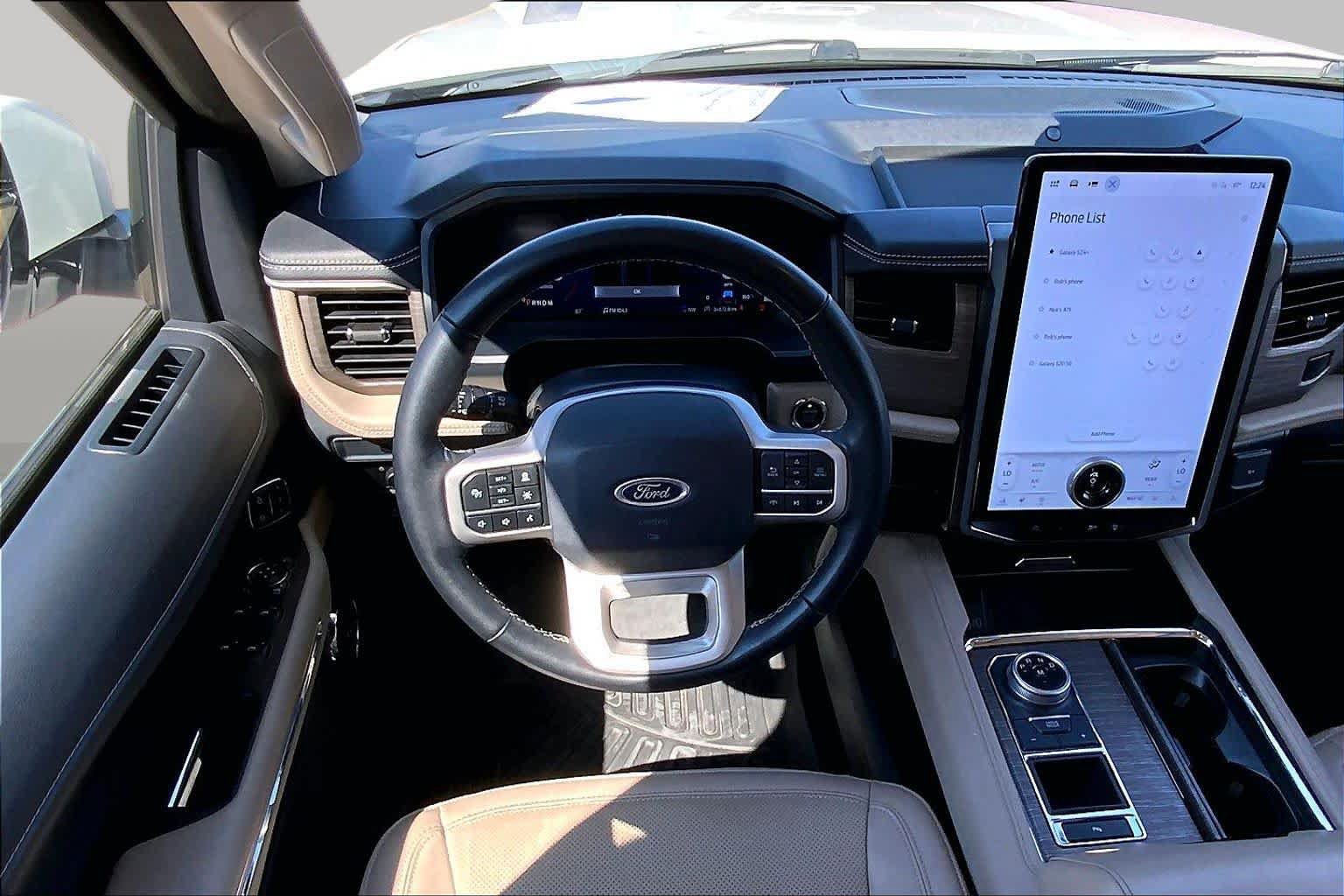 Used 2024 Ford Expedition Max Limited RWD image 5