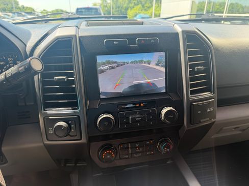 Used 2019 Ford F150 XLT w/ Equipment Group 302A Luxury AWD/4WD image 27