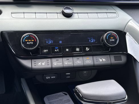 New 2026 Hyundai Elantra Limited FWD image 21