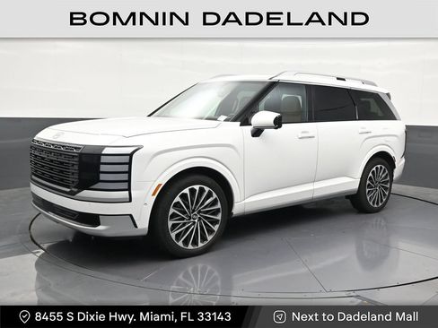 Used 2026 Hyundai Palisade Calligraphy FWD image 1