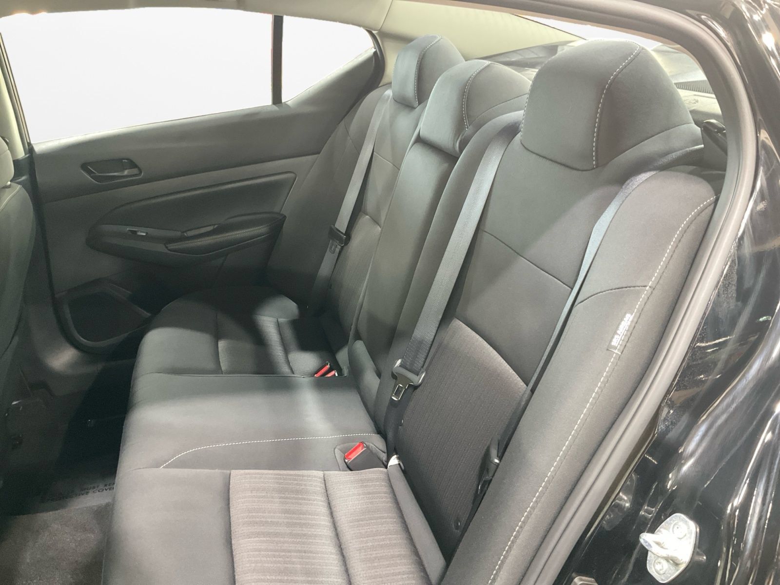 Used 2025 Nissan Altima 2.5 SV FWD image 15