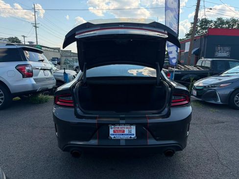 Used 2019 Dodge Charger R/T RWD image 5
