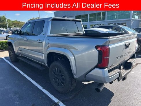 Used 2026 Toyota Tacoma SR5 AWD/4WD image 9