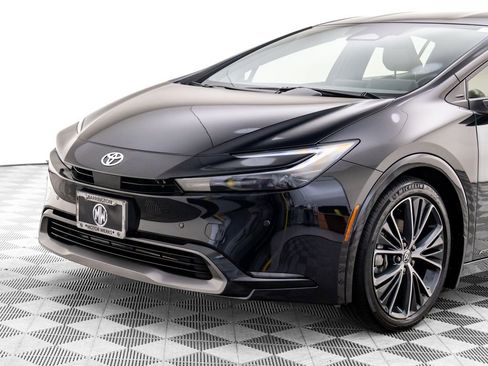 Used 2024 Toyota Prius XLE image 36