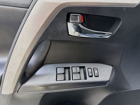 Used 2017 Toyota RAV4 XLE image 17