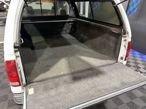 Used 2006 Ford F250 XLT image 25