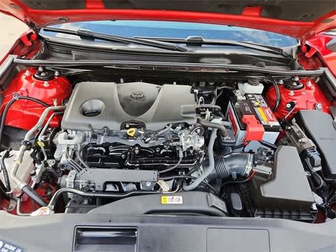 Used 2023 Toyota Camry SE image 12