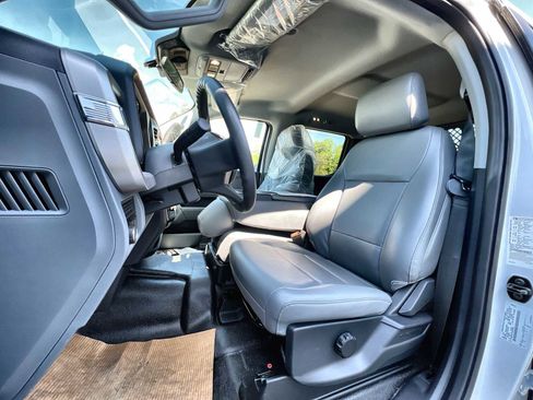 New 2023 Ford F550 4x4 Crew Cab Super Duty image 13