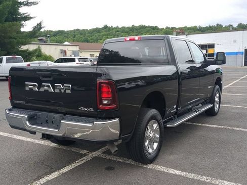 Certified 2025 RAM 2500 Big Horn AWD/4WD image 5