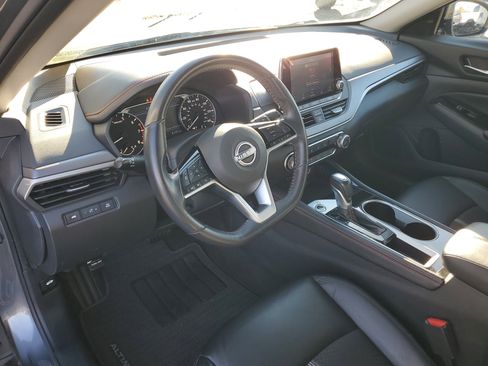 Used 2024 Nissan Altima 2.5 SR image 17