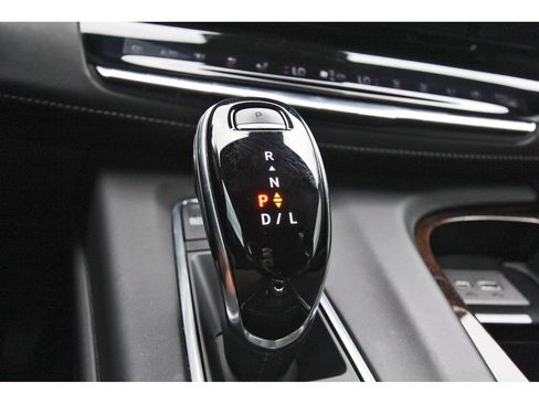 Used 2021 Cadillac Escalade Sport Platinum AWD/4WD image 26