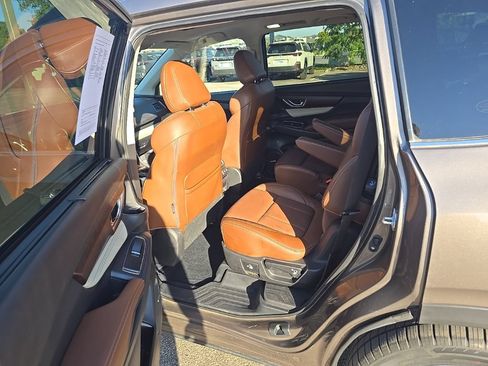 Used 2021 Subaru Ascent Touring w/ Popular Package #2A AWD/4WD image 9