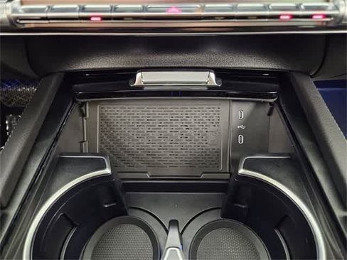 Used 2025 Mercedes-Benz GLE 350 4MATIC image 32