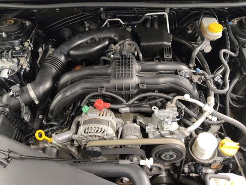 Used 2015 Subaru Crosstrek 2.0i Limited image 30