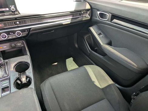 Used 2022 Honda Civic EX image 16