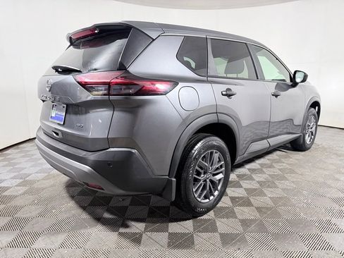 Used 2023 Nissan Rogue S AWD/4WD image 5