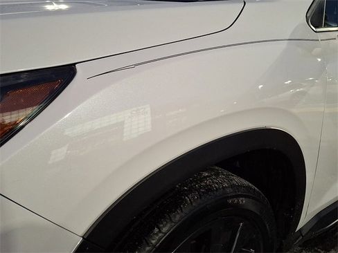 Used 2022 Subaru Ascent Onyx Edition image 10