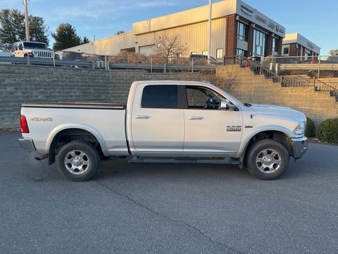 Used 2018 RAM 2500 Big Horn w/ Harvest Edition image 4