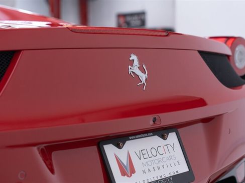 Used 2012 Ferrari 458 Spider RWD image 32