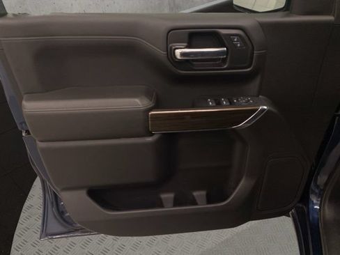 Used 2022 Chevrolet Silverado 1500 LT AWD/4WD image 12