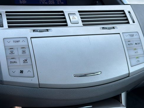 Used 2005 Toyota Avalon XL FWD image 19