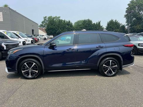 Used 2021 Toyota Highlander XSE AWD/4WD image 8
